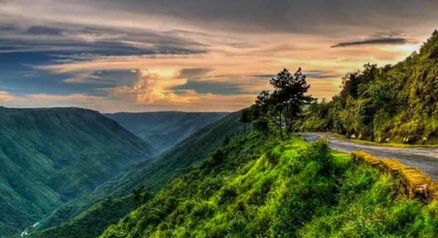 Experience the Beauty of Cherrapunji During Monsoon